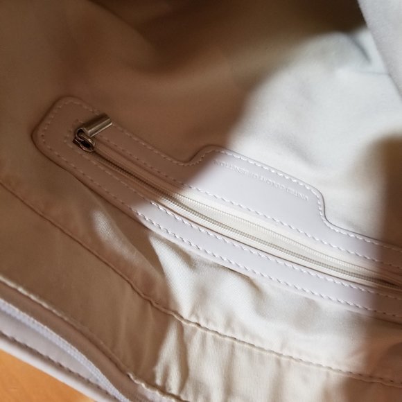 BENETTON tote - Picture 8 of 9